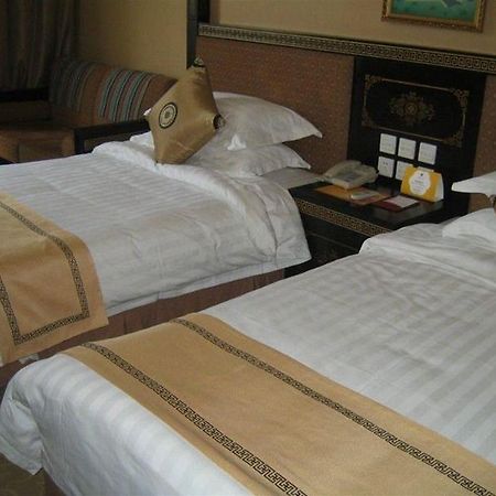 Brahmaputra Grand Hotel Lhasa Phòng bức ảnh